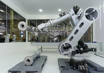 Промышленный робот-манипулятор RusRobot