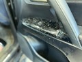 Оклейка глянцевых элементов салона с применением вырезанных лекал.
