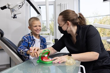 Профессиональная гигиена полости рта у детей комплексная