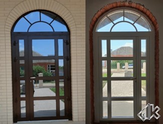 Дверь алюминиевая КПТ 74. Цвет Коричневый/Белый 8017/9016.