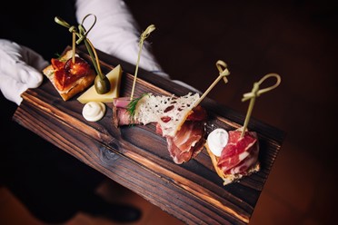 Фото компании  WINE & KITCHEN 1