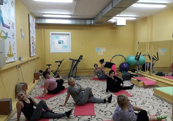 Фото компании  Фитнес студия для женщин и детей Aplle-fit 5