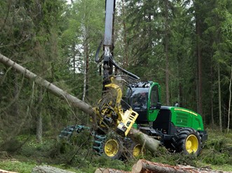 Харвестер John Deere 1270 G уже в работе !Подробная консультация по технике Джон Дир тел: +7-914-159-92-77