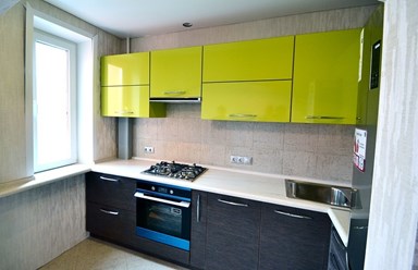 от 22000р. за погонный метр. Фасады МДФ в пластике.