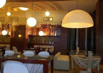 Фото компании  Эмираты, ресторан 5