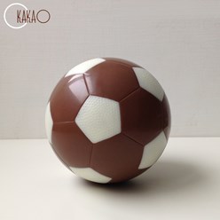 Мяч из шоколада