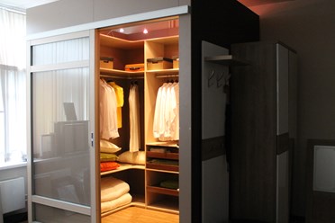Гардеробная с системой освещения