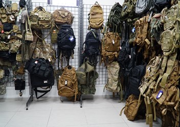 Тактические рюкзаки и сумки, подсумки для патронов, подсумки для сброса магазинов, кобуры для различных задач в магазине BAZA-V