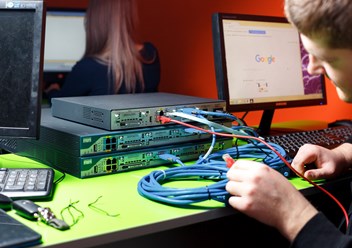 Фото компании  Компьютерная академия ТОР, г. Псков 5