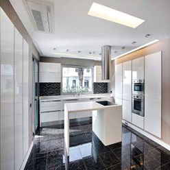 Кухня в стиле модерн, белый глянец.