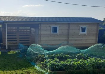 Хозблок с дровником