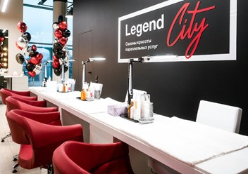 Фото компании ООО Салон красоты параллельных услуг "Legend City" 2