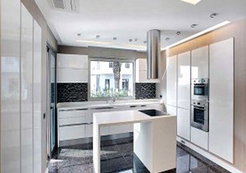 Кухня в стиле модерн, белый глянец.