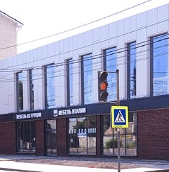 Вход по улице Урицкого