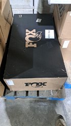 Помогаем доставлять одежду из-за границы российским байерам, предпринимателям и физическим лицам. При организации доставки товаров из США или Европы в Россию есть несколько вариантов