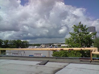 Ремонт крыши гаража в Подольске. Крыша гаража – это одно из самых уязвимых мест при эксплуатации строения.