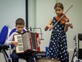Обучение игре на музыкальных инструментах