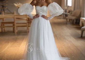 Платье "Алексия"
44000 рублей