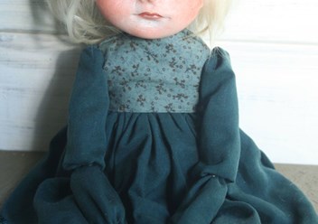 Купить коллекционную куклу Василиса. Задумчивая и милая.

Кукла интерьерная ручной работы лучший подарок для девочки, девушки, женщины любого возраста.
