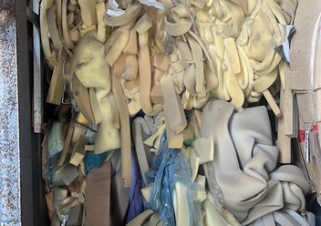 Обрезки поролона