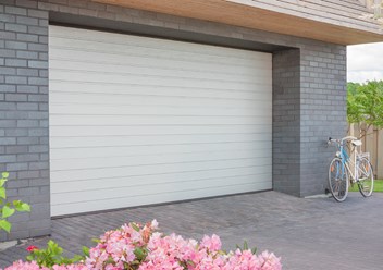 Секционные гаражные ворота