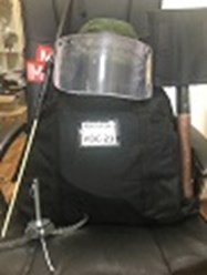 Комплект индивидуальной защиты сапера ИЗС-23 предназначен для оснащения подразделений разминирования Вооруженных Сил Российской Федерации, проводящих боевое и гуманитарное разминирование местности и о