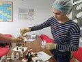 Подготовка к ОГЭ по химии, ученики готовятся к лабораторной работе