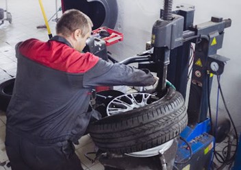 Шиномонтажные работы от 1500 руб