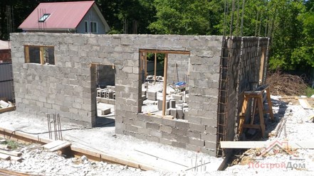 Строительство каменного дома с заполнением керамзитным блоком, ул. Абовяна