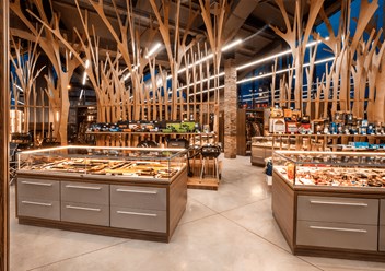 Отдел рыбалки в магазине BALLISTICA