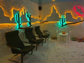 Оздоровительная соляная пещера.