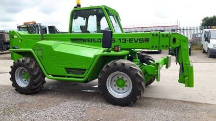 Фото компании  Телескопические погрузчики Telehandler 2