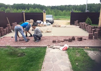 Укладка тротуарной плитки