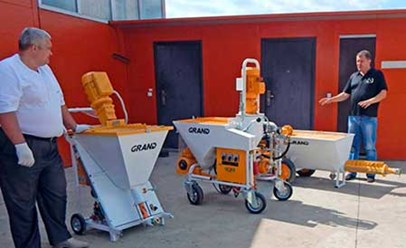 Штукатурные станции и растворонасосы производства СО "ГРАНД". 
Продуманная концепция, упрощенные конструкция, усиленная механическая защита делают штукатурные станции Grand универсальным оборудованием