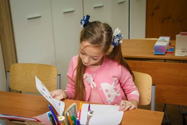 Детский сад-школа ОБРАЗОВАНИЕ ПЛЮС...I – это первый шаг на пути освоения новых знаний и навыков. Здесь ребята не только весело проводят время, адаптируясь в кругу своих сверстников