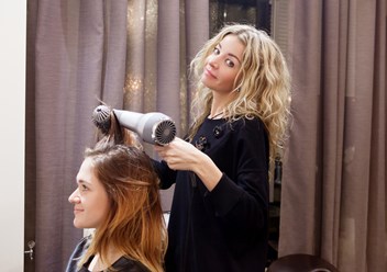 Фото компании ООО Салоны красоты "VICTORIA" 5