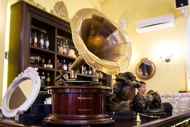 Фото компании  Штакеншнейдер, ресторан-гостиная 5