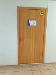 Входная дверь в офис_01