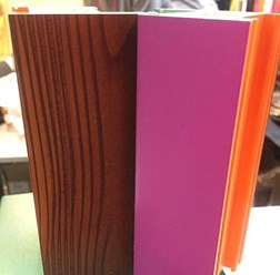 Покраска материалами Enameru. Слева покраска профиля ПВХ &quot;под ламинацию&quot; - специальная технология нанесения Энамеру. Справа  - покраска ПВХ профиля, выставочные образцы