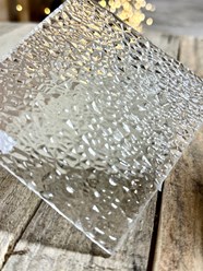 Стекло для мебели
Стекло для мебели на заказ: полки, дверцы, витрины, столешницы, нарезка по размерам, фигурная резка, обработка кромки, доставка и монтаж под ключ в Ростове-на-Дону.