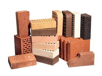 Огромный выбор Кирпича (керамический, силикатный, строительный, лицевой), газосиликатных блоков разных производителей и теплой керамики.
