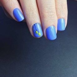 Дизайн ногтей в салоне красоты I Amsterdam