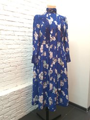 Платье с отделкой из кружева 
             Стоимость пошива-23000
