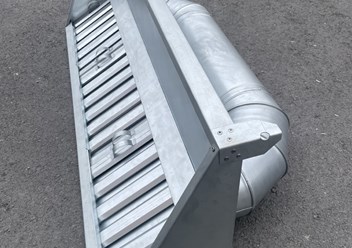 Зонт вытяжной пристенный 1800х700 с жироуловителями из оцинкованной стали | ВладВент