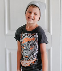 Детская серая футболка с принтом  Амурский тигр