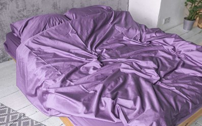 Постельное белье фиолетового цвета из люкс-сатина размера евро