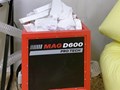 Бункер дробилки MAG D600 с загрузочным окном 520×520 мм для подачи лома пенопласта в зону дробления.