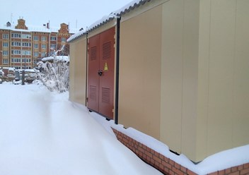 БКТП: строительство фундамента и корпуса, монтаж электротехнических устройств, установка, пусконаладка, испытания. Жилой комплекс пгт Медведево