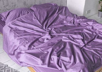 Постельное белье фиолетового цвета из люкс-сатина размера евро