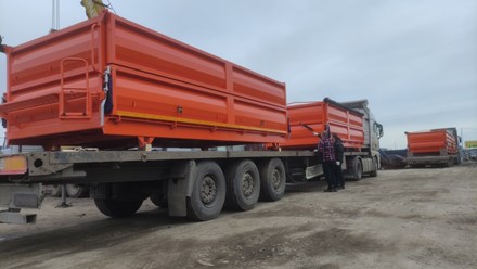 самосвальные кузова под заводской надрамник на самосвалы зерновозы 55102 45143 нефаз 8560
